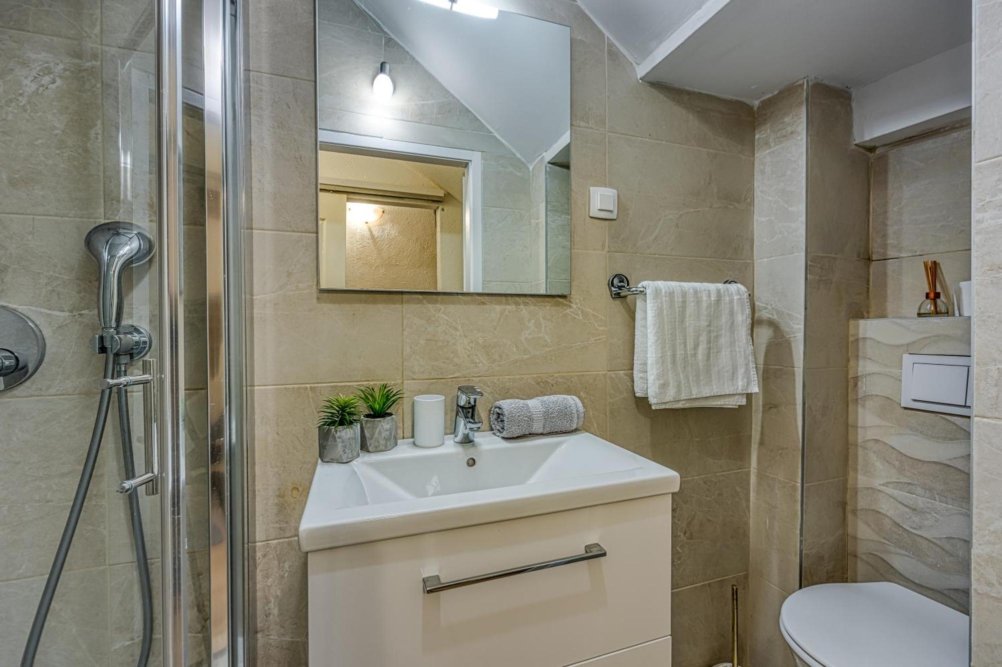 Apartment Katarina *