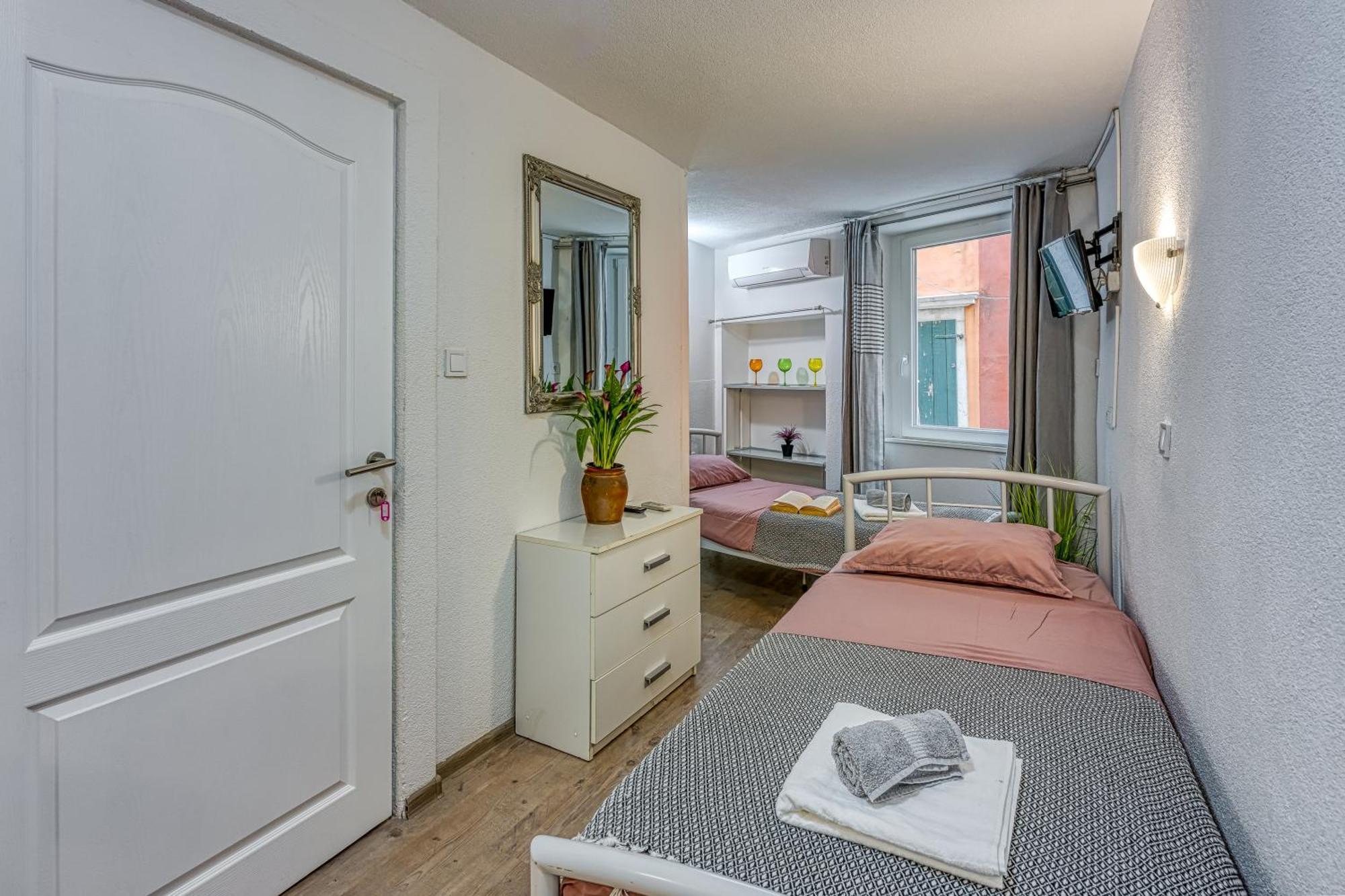 Apartment Katarina *